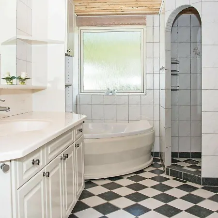 بيت للعطل Spacious Holiday In Orsted Jutland With Pool *