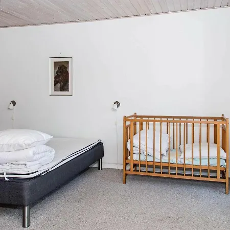 بيت للعطل Spacious Holiday In Orsted Jutland With Pool Hevring